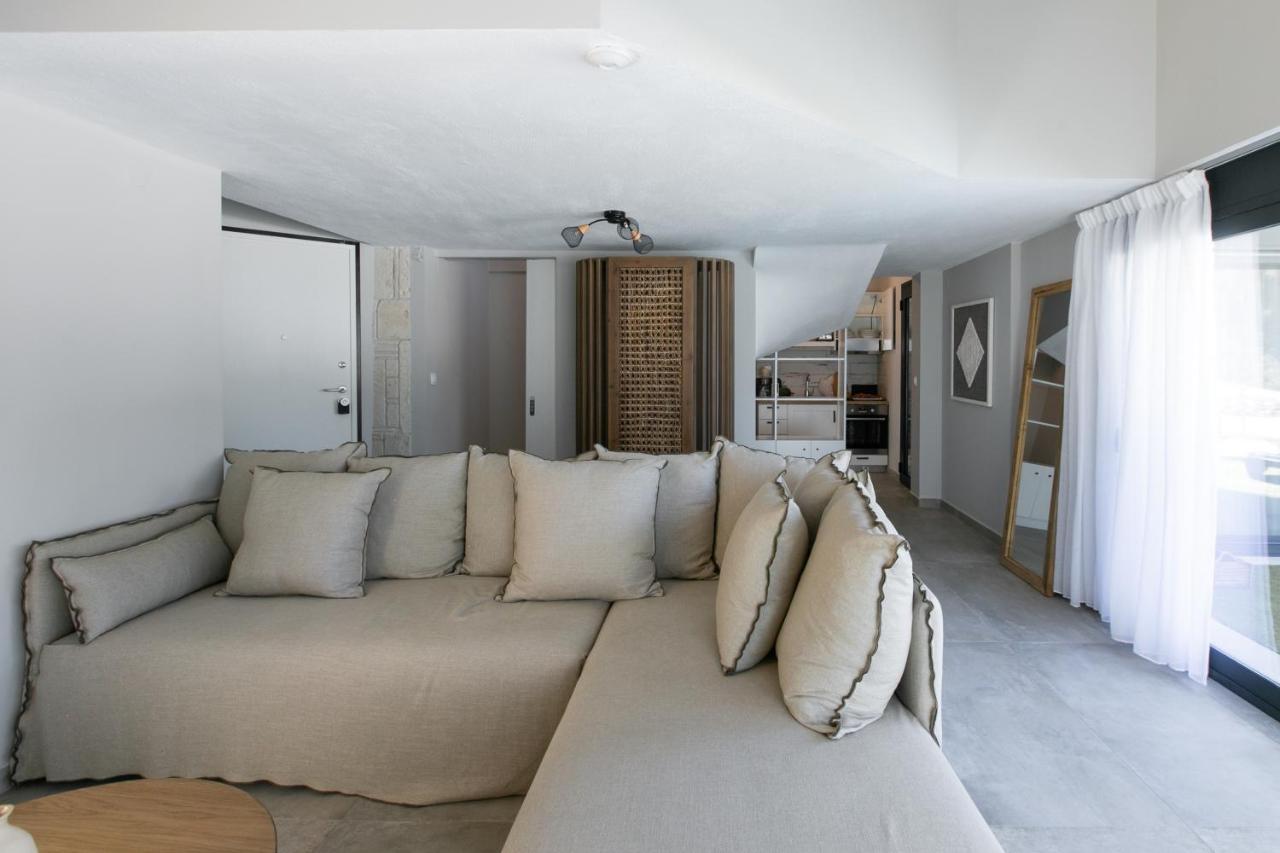 The Euphoria Club Luxury Villas Пефкохори Екстериор снимка
