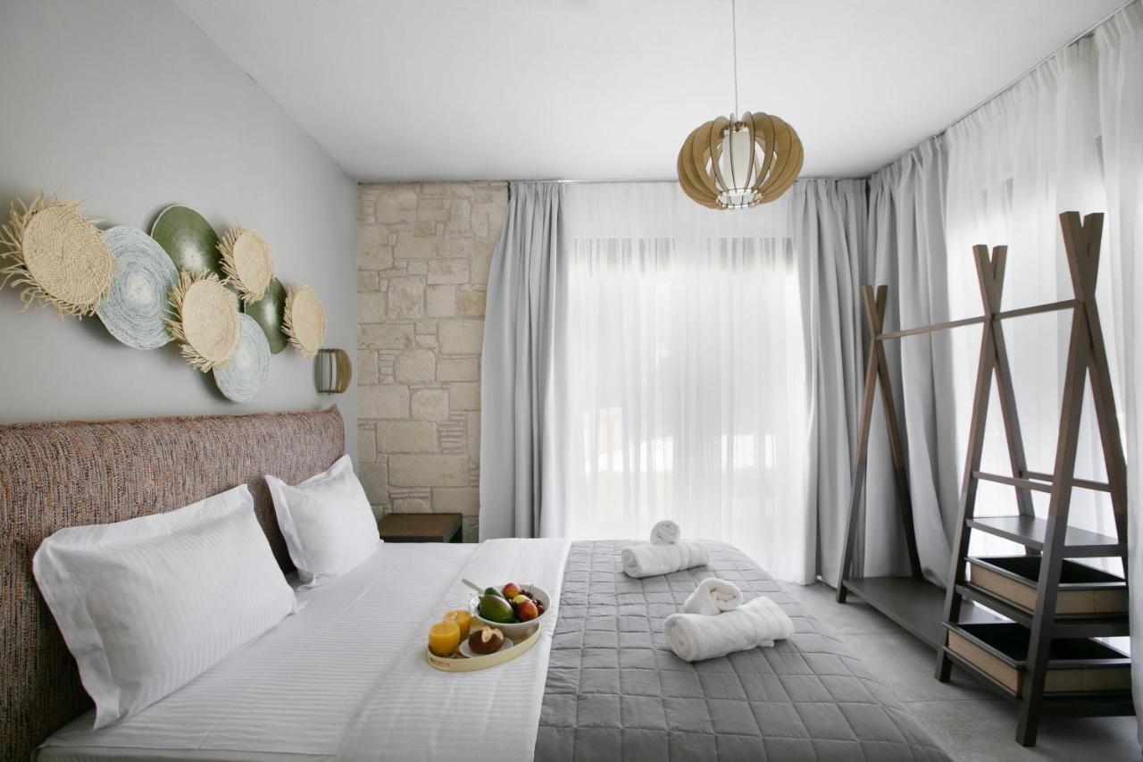 The Euphoria Club Luxury Villas Пефкохори Екстериор снимка