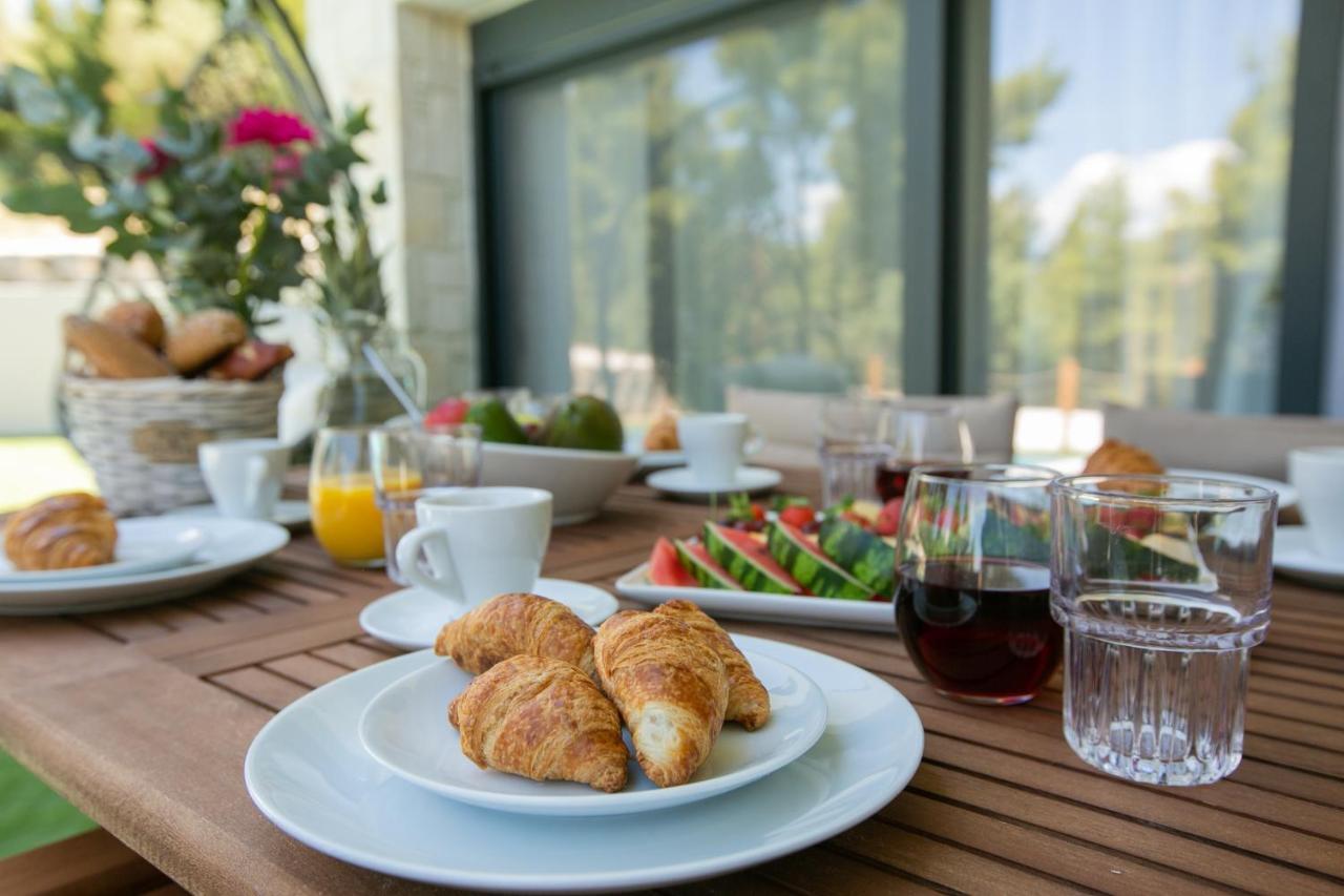 The Euphoria Club Luxury Villas Пефкохори Екстериор снимка