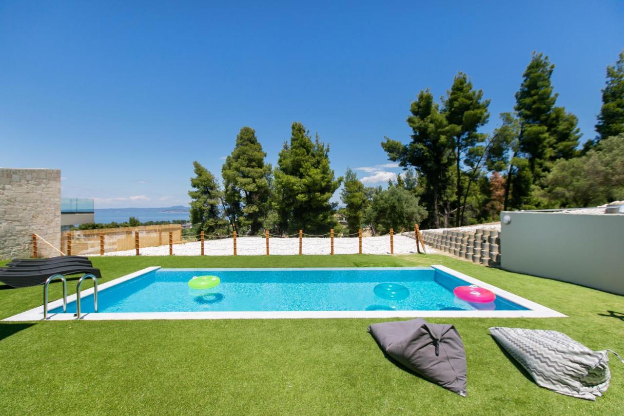 The Euphoria Club Luxury Villas Пефкохори Екстериор снимка