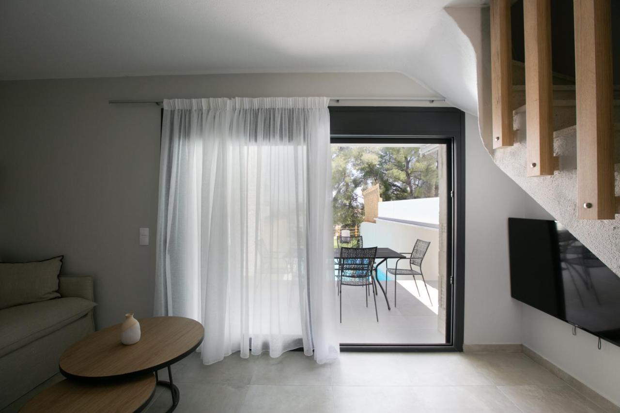 The Euphoria Club Luxury Villas Пефкохори Екстериор снимка