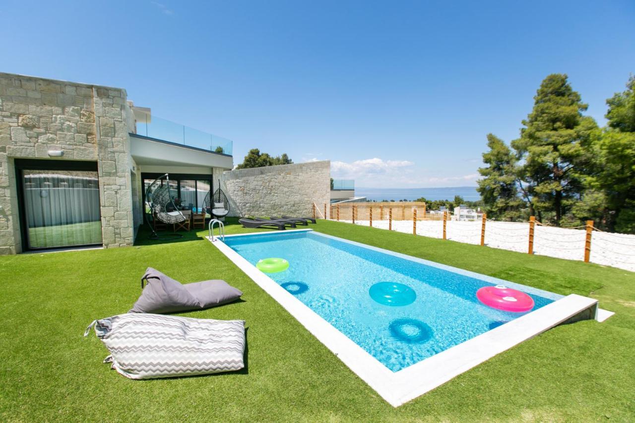 The Euphoria Club Luxury Villas Пефкохори Екстериор снимка