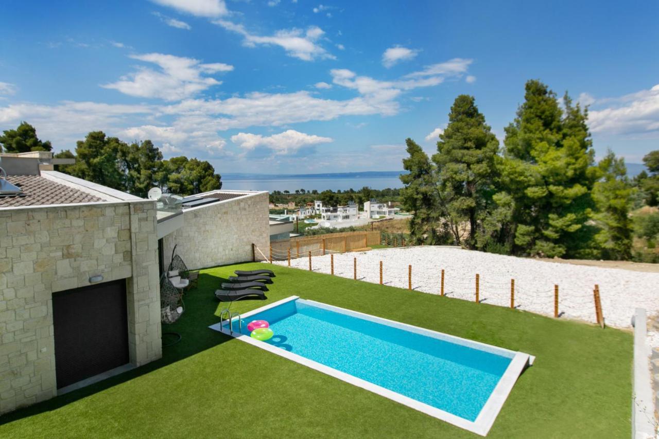 The Euphoria Club Luxury Villas Пефкохори Екстериор снимка